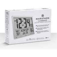 Horloge à réglage automatique à calendrier complet avec de très grands caractères, Numérique, À piles, Blanc OR500 | Johnston Equipment