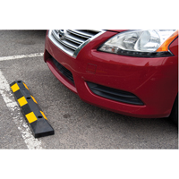 Parking Curb, Rubber, 3' L, Black/Yellow SEH140 | Johnston Equipment